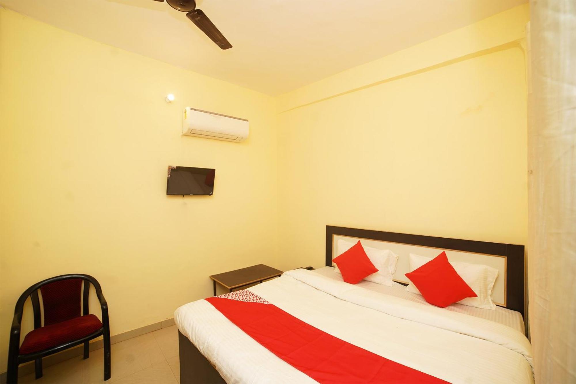 Hotel O Paras Guest House & Restaurant Haldwani Exterior photo
